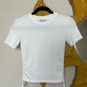 Cropped white Zara t shirt